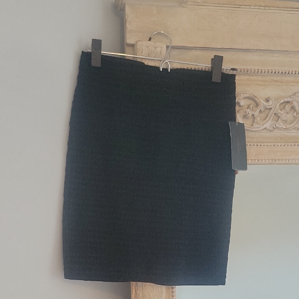 Zara Black Pencil Skirt Elegant and Versatile